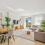 Casa Marina - Port Sleeps 6 Sea Views * Estepona