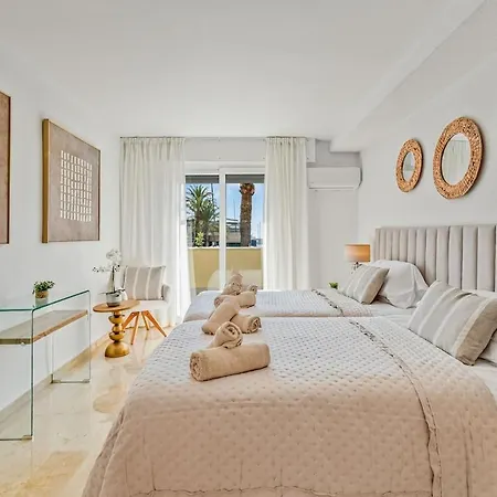 Casa Marina - Port Sleeps 6 Sea Views