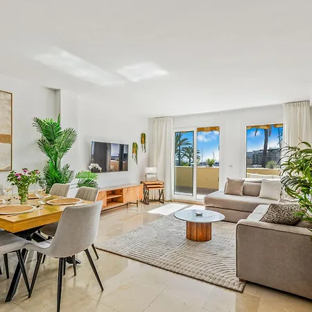 Casa Marina - Port Sleeps 6 Sea Views Apartment *