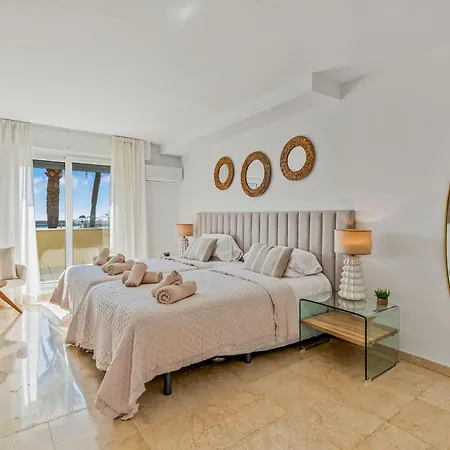 Casa Marina - Port Sleeps 6 Sea Views Lägenhet Estepona