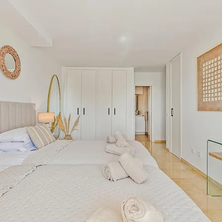 Casa Marina - Port Sleeps 6 Sea Views Apartmán *