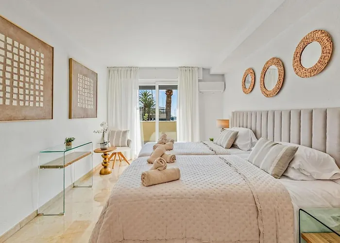 Casa Marina - Port Sleeps 6 Sea Views