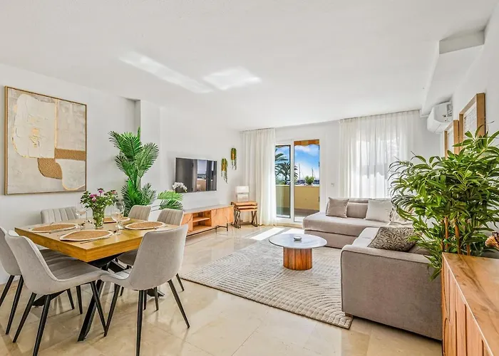 Casa Marina - Port Sleeps 6 Sea Views * Estepona