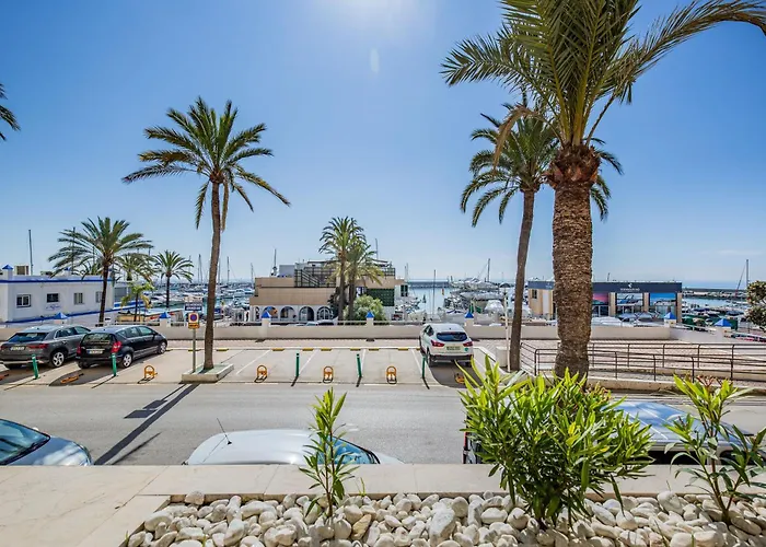 Casa Marina - Port Sleeps 6 Sea Views Estepona