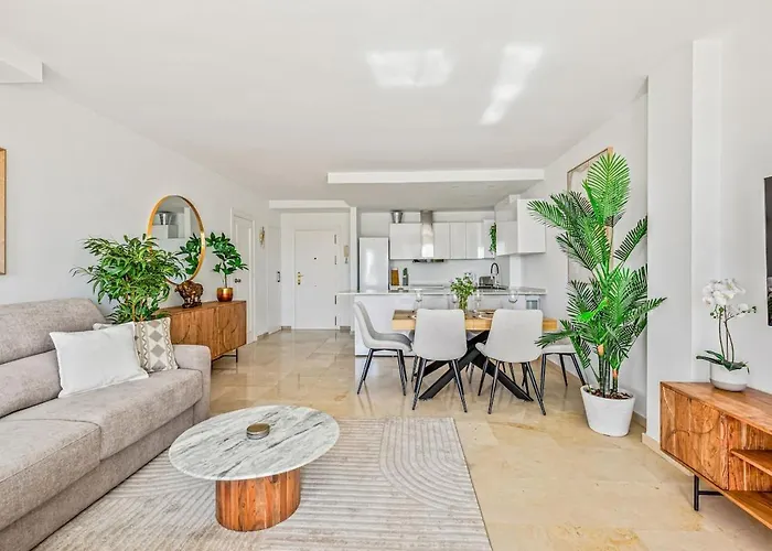 Casa Marina - Port Sleeps 6 Sea Views Apartment