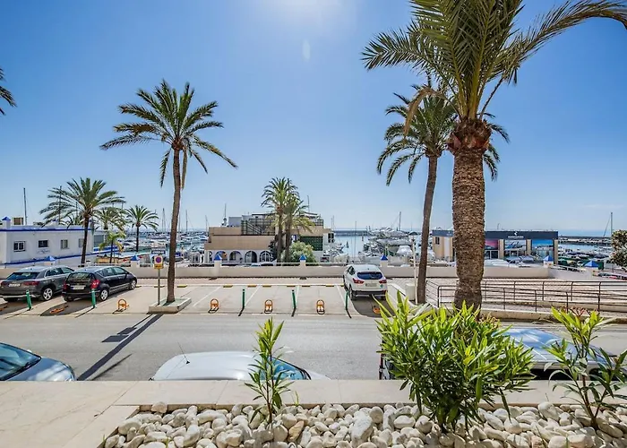 Casa Marina - Port Sleeps 6 Sea Views Estepona