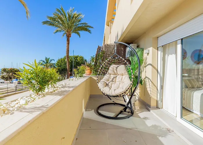 Casa Marina - Port Sleeps 6 Sea Views Apartment Estepona